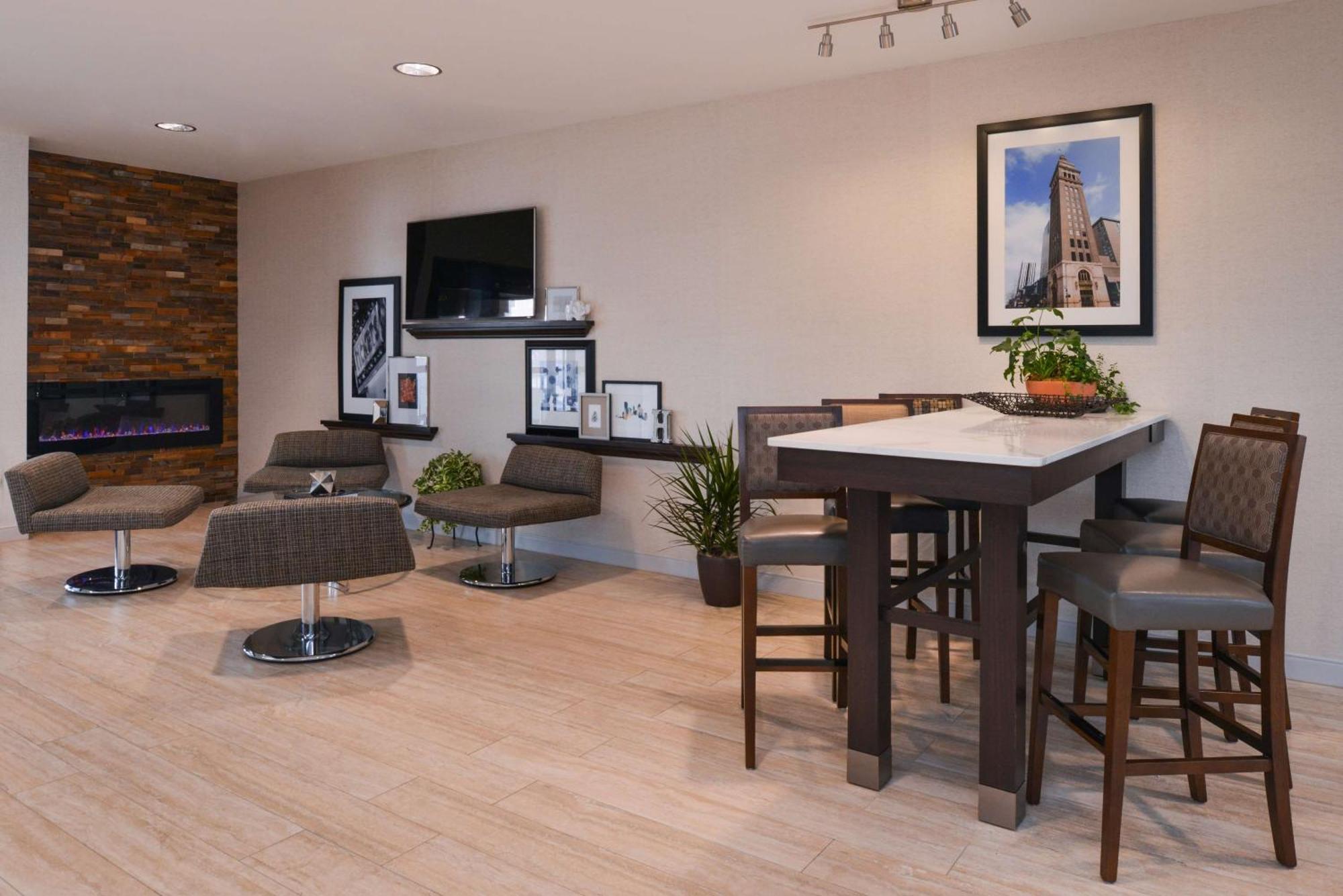 Hampton Inn&Suites Denver-Speer Boulevard Buitenkant foto