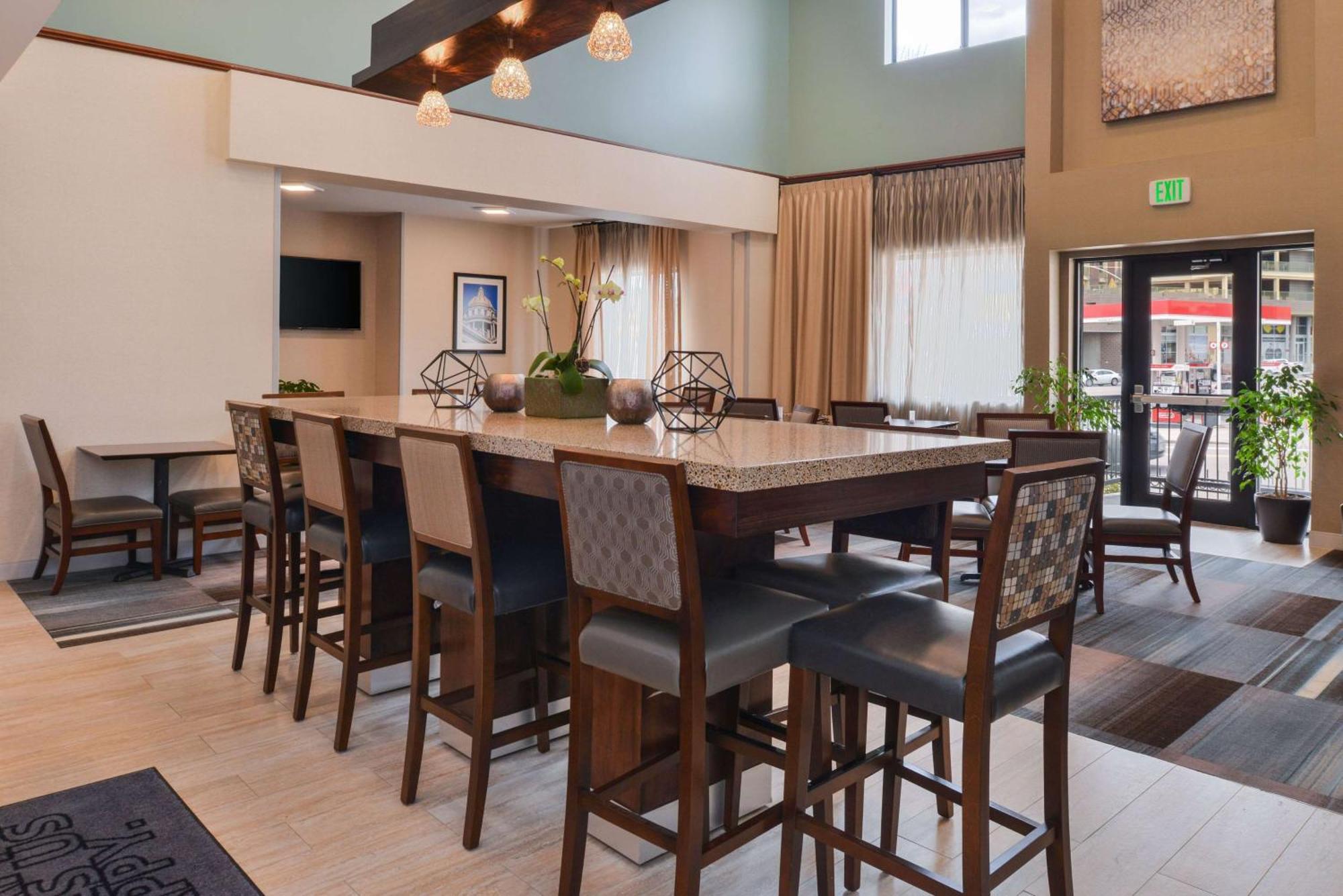 Hampton Inn&Suites Denver-Speer Boulevard Buitenkant foto